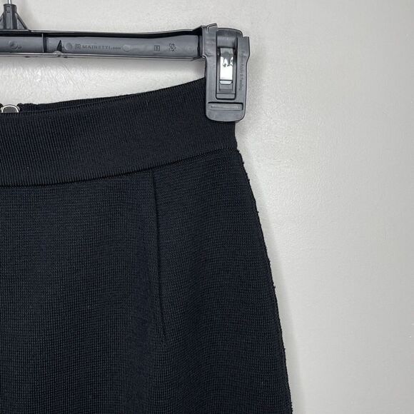 Dolce&Gabbana Womens Stretch-Knit Knee-Length Skirt EUC Rear-Zip Solid Black XS - Picture 2 of 5